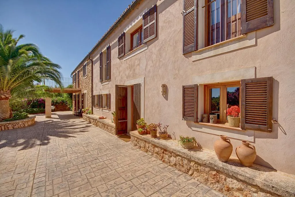 Finca Agroturismo Can Carro 캄포스 컨트리하우스