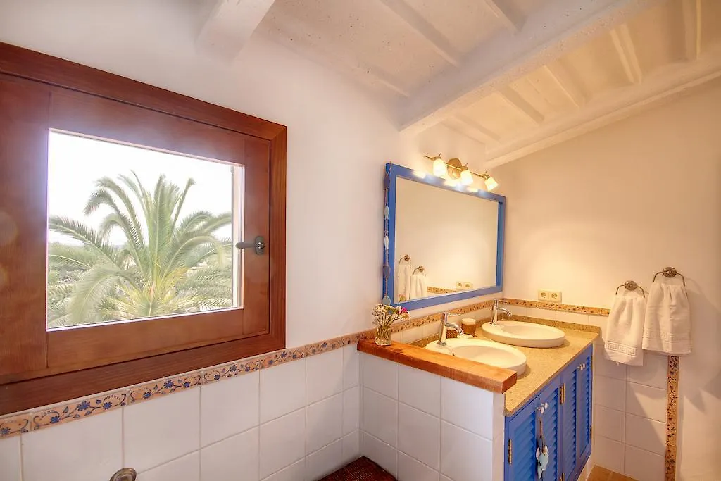 Finca Agroturismo Can Carro 캄포스 컨트리하우스